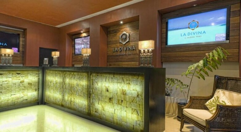Hotel La Divina By Aldea Thai