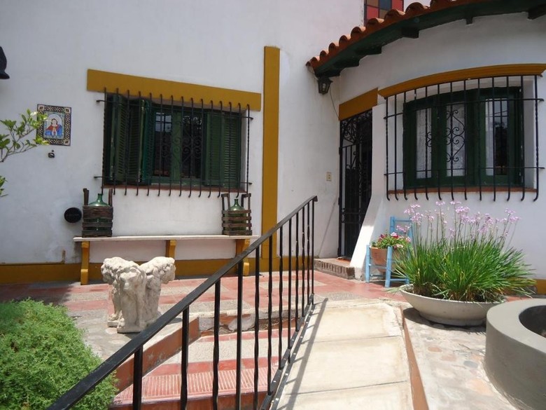 Hostal Chimbas Hostel