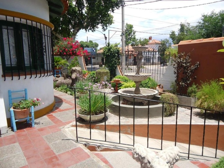 Hostal Chimbas Hostel