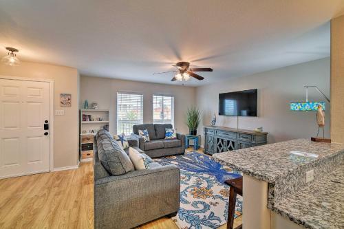 Apartamento Corpus Christi Escape With Community Amenities!