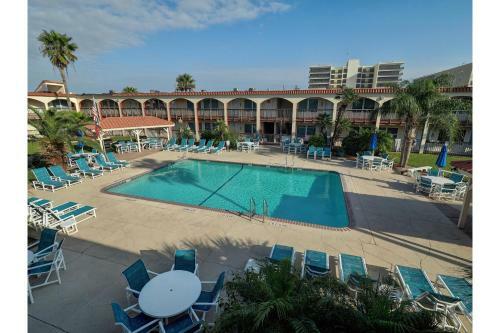 Surfside 121 By Padre Escapes