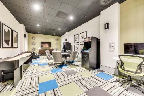 Apartamento Cozysuites Modern 2br 2ba Cityplace