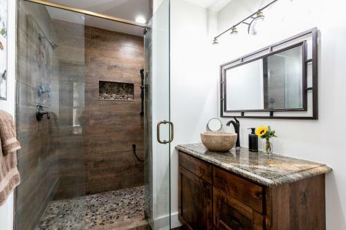 Own The Day Lodge - The Ranch House