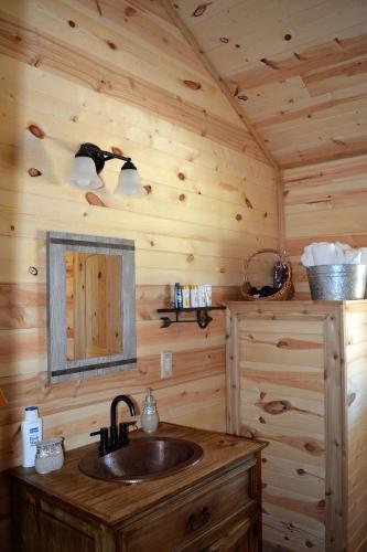 Hr Cabin 4 - The Sunflower Cottage Cabin
