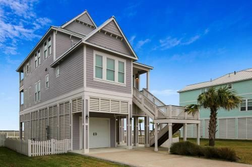 Skin And Bones By Ryson Vacation Rentals