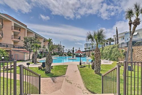 Apartamento Upscale Condo With Community Pools And Big Patio!
