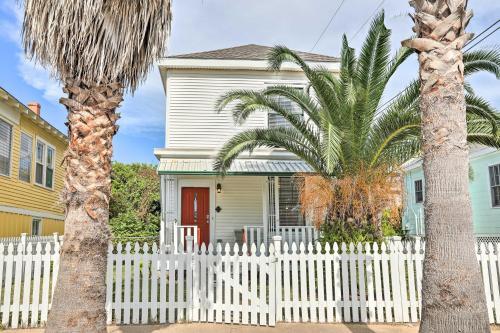 Cottage In Historic Galveston, Walk To Beach!