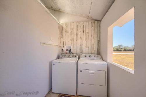 Hill Country Getaway Br 2230b Home