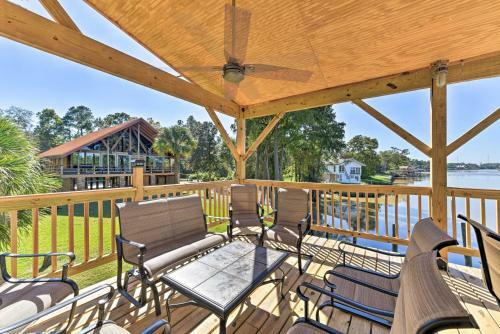 New Riverfront Cedar Cabin- Private Beach And Dock!