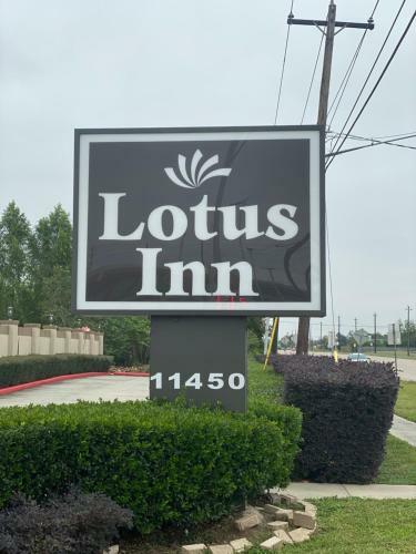 Hotel Lotus Inn