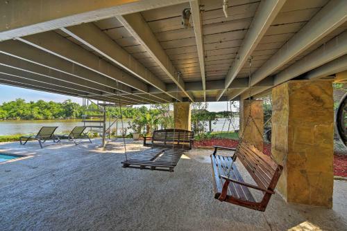 Luxury Home With Pool On San Jacinto Riverfront!