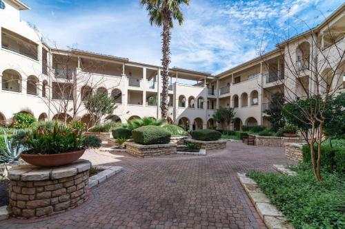 The Hideaway At The Island On Lake Travis