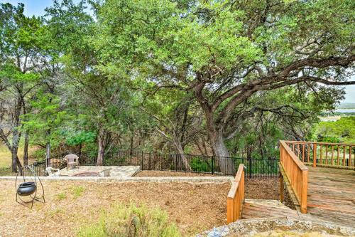 Lago Vista Home With Deck, Fire Pit And Lake Views