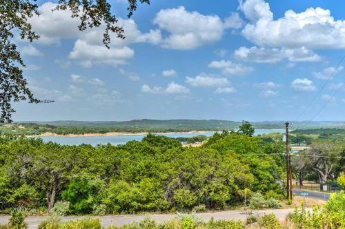 Lago Vista Home With Deck, Fire Pit And Lake Views