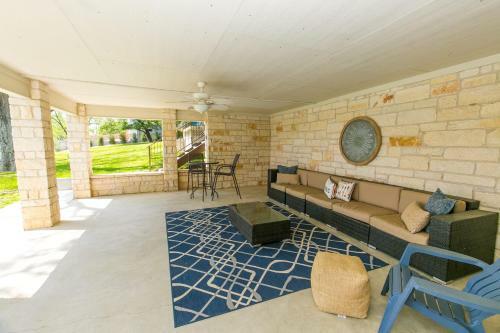 Ladybird Lakehouse On Lake Lbj