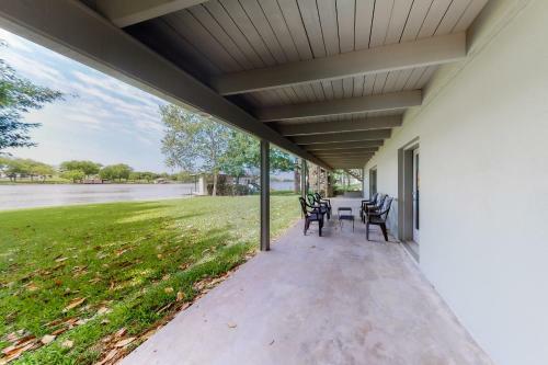 Crestwood Acres