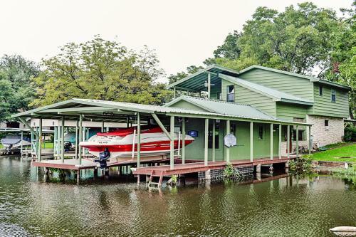 Crestwood Cove