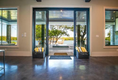 Wake & Roll - Loma Linda Luxury Lakeside Getaway