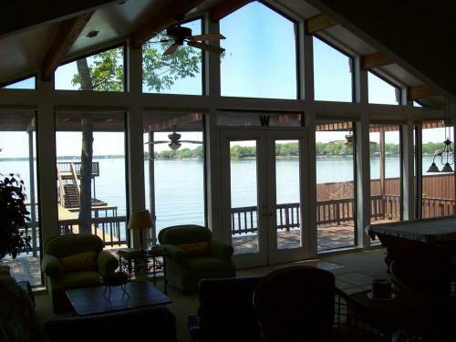 180 Degree View Of Cedar Creek Lake!