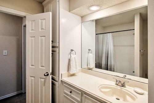 Pet-friendly Lubbock Home With Yard - 6mi To Ttu