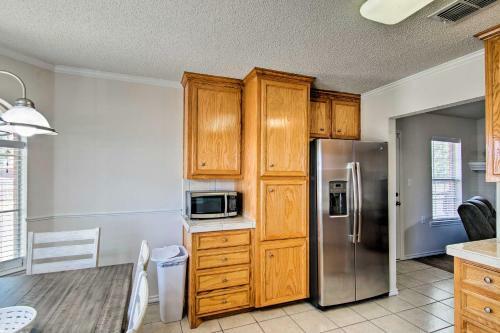 Pet-friendly Lubbock Home With Yard - 6mi To Ttu