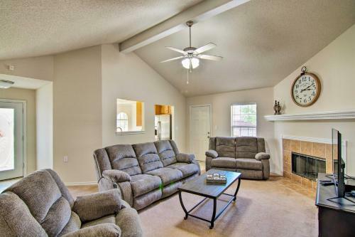 Pet-friendly Lubbock Home With Yard - 6mi To Ttu