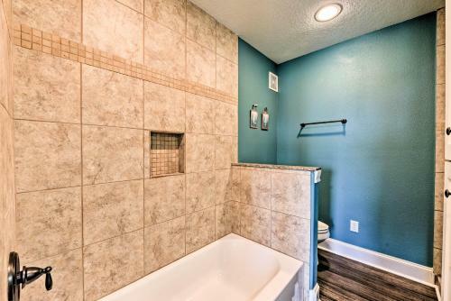 Matagorda Townhome With Deck, Views, Pool Access
