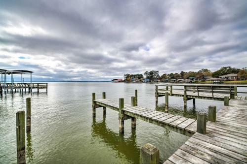 Apartamento Spacious Lake Livingston Condo With Dock And Pool