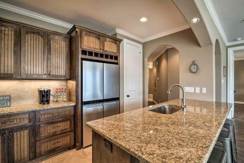 Apartamento Spacious Lake Livingston Condo With Dock And Pool