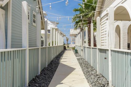 Palmilla Beach Retreat - Pool, Golf & Beach Access Townhouse