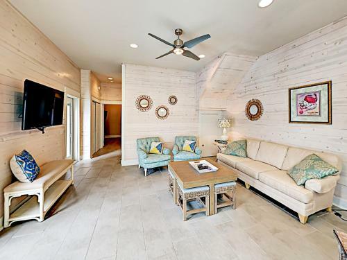 Stylish New Townhouse #102 Townhouse