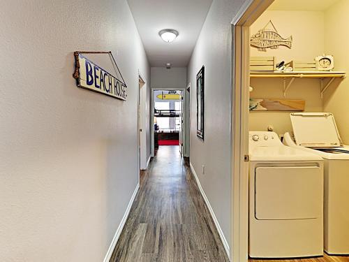 Boats And Oars Condo