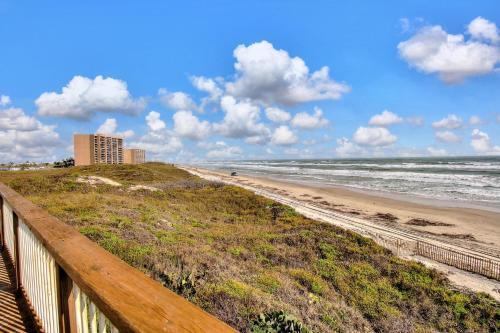Beachfront Paradise Lc19 Home