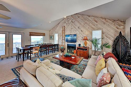Lost Colony Beach House With Gulf Views & Pool! Home