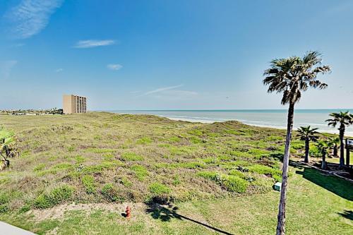 Lost Colony Beach House With Gulf Views & Pool! Home