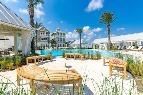 Palmilla Beach - Designer Townhome - Resort Pool Townhouse