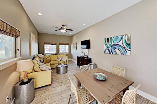 New Listing! Charming & Cozy Gulf Getaway With Pool Home