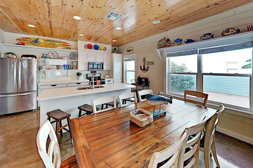 Luxury All-suite Village Walk Home - 2 Pools Home