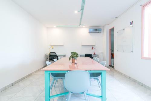 Hostal Flamingo Hostel & Coworking