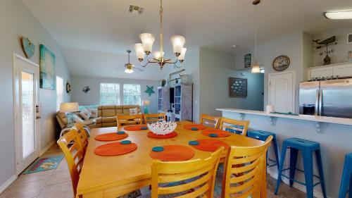 Bugtussle Beach House Home