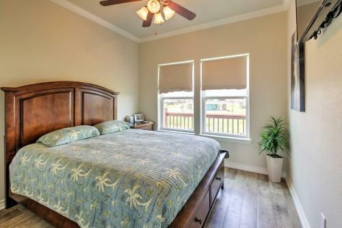 Texas Beach House With Views Ferry To Galveston!