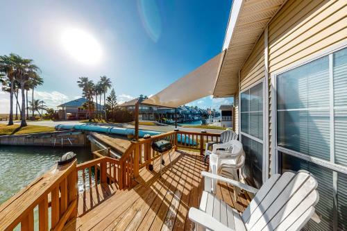 Long Island Village Unit 819 Oyster Island Breeze