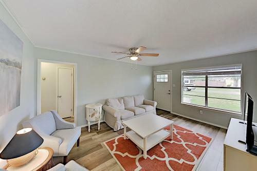 Apartamento Chic Old Rockport Getaway - Walk To Beach! Duplex