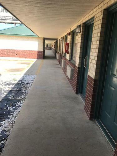 Hotel Country Inn Motel