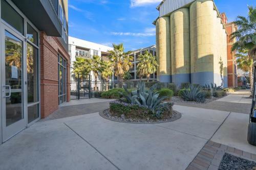 Apartamento Curated Comfort With Riverwalk Access And Resort Style Pool