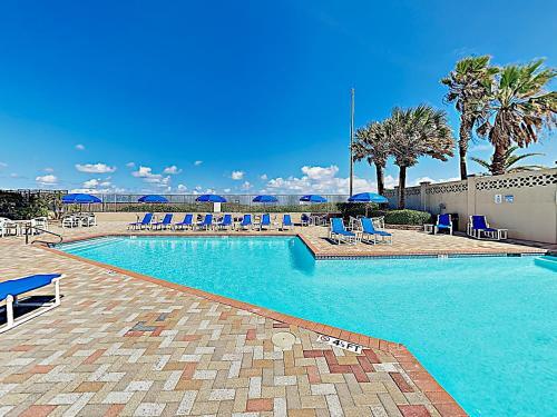 Apartamento New Listing! All-suite Gulf-front Perch With Pools Condo