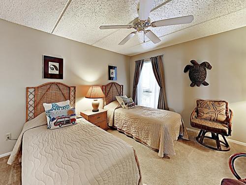 Apartamento New Listing! Gulf-view Corner-unit Condo With Pools Condo