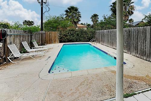 Apartamento New Listing! Casa de La Isla With Private Pool Condo