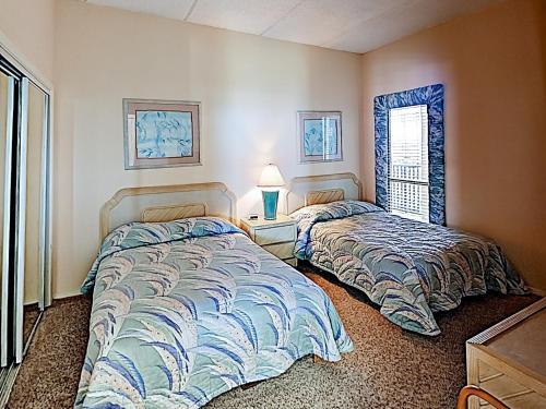 Apartamento New Listing! Gulf-view Penthouse Corner Unit Condo