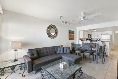 Listen To The Waves Break! Beachfront Condo Five-star Resort